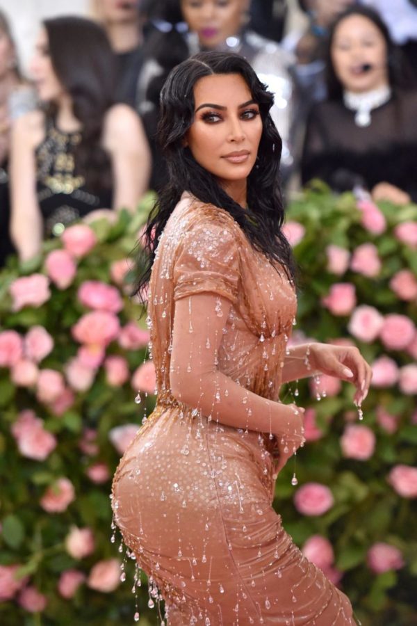 Kim Kardashian Wears Body Hugging Nude Look At Met Gala 2019