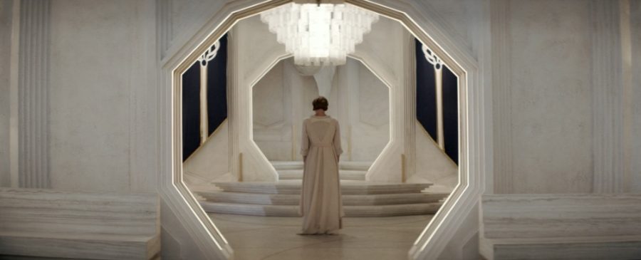 Mon+Mothma+standing+alone+in+her+Coruscanti+residence+after+her+cousin+Vel+leaves