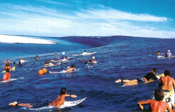 Surfers in Teahupoo
https://creativecommons.org/licenses/by-sa/4.0/deed.en
