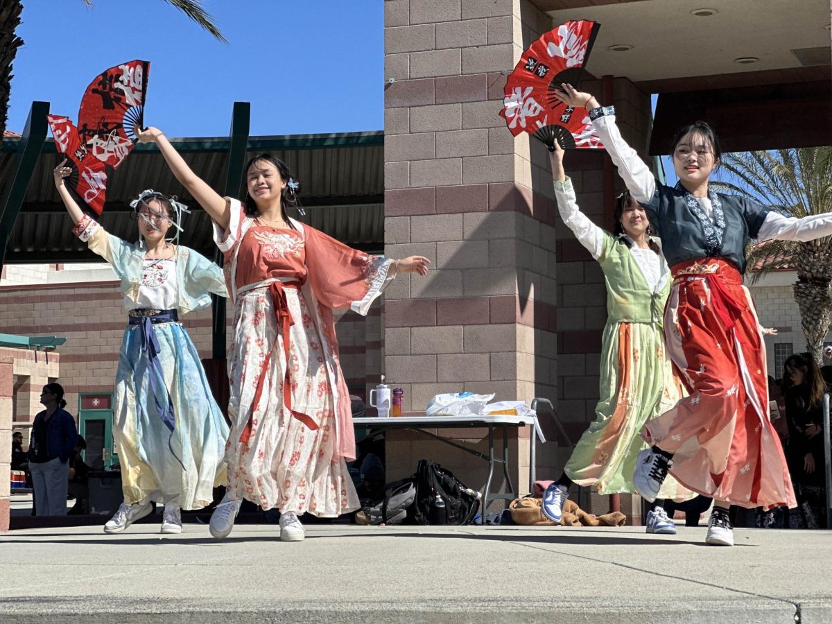 Fan dance at the event