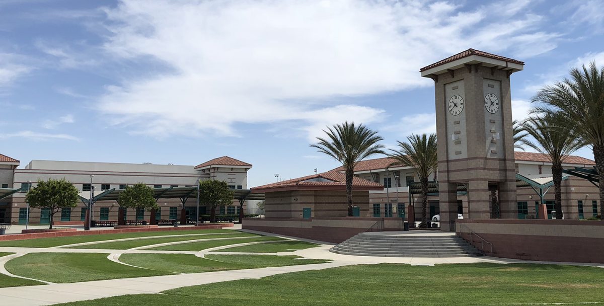 Campus grounds of Eleanor Roosevelt High School. Courtesy of CNUSD and Roosevelt's main page.